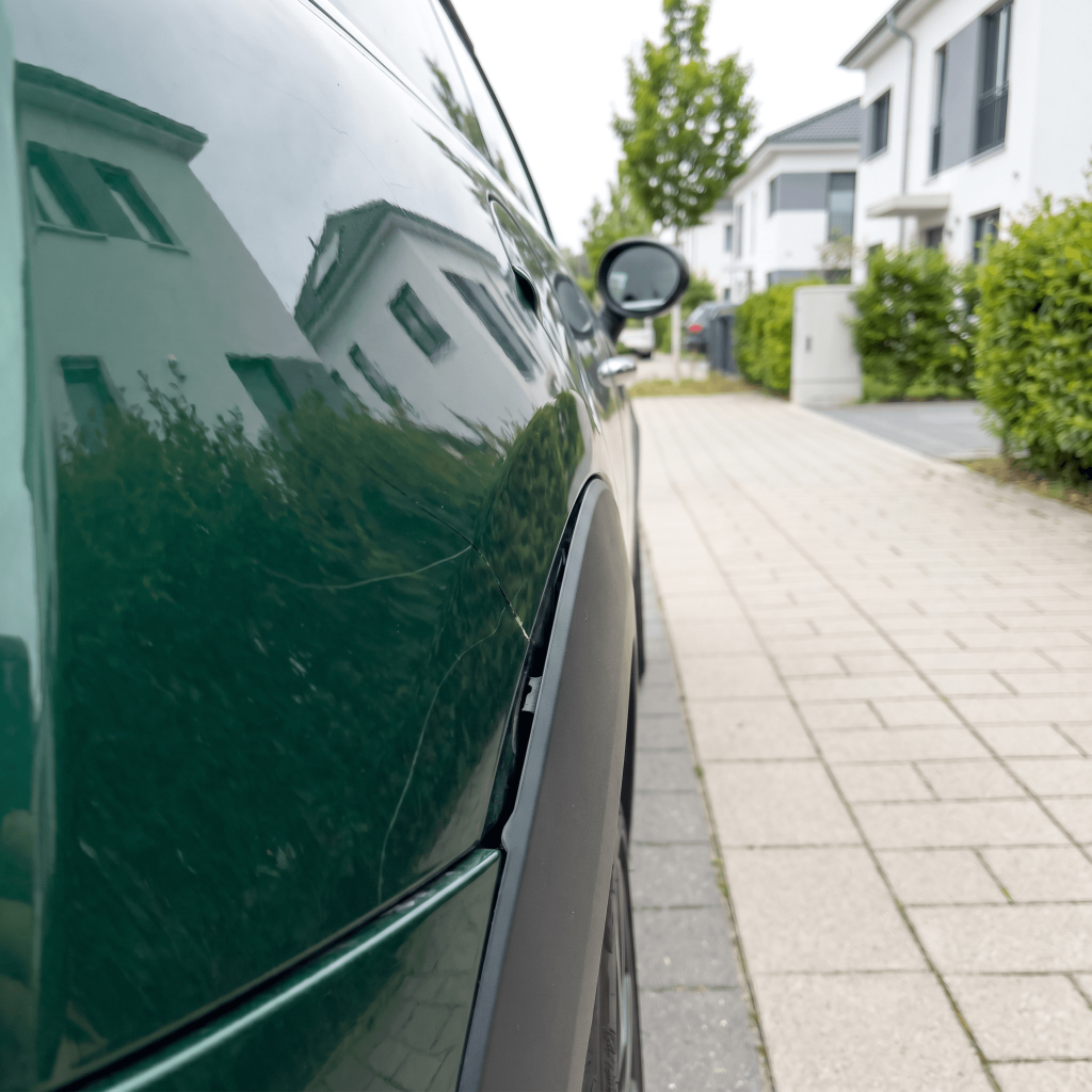 Ultra-realistic_damage_documen_Nano_Banana_Pro_03605